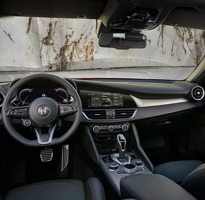 giulia alfa romeo valence confort interieur agreable luxe innovation