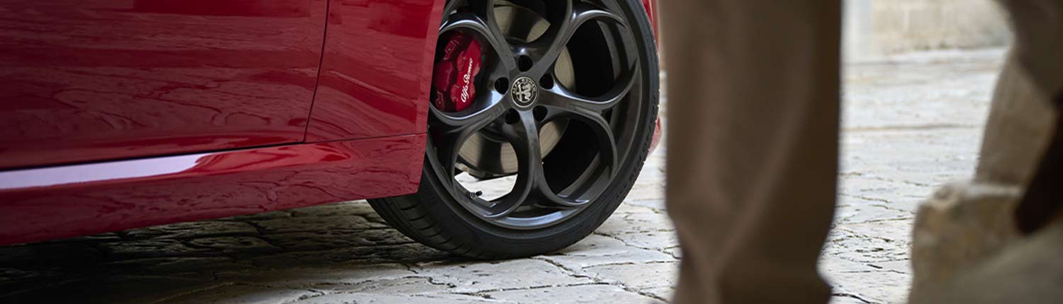 giulia berline alfa romeo valence jantes italien perfomant fiable maniable confort 2024