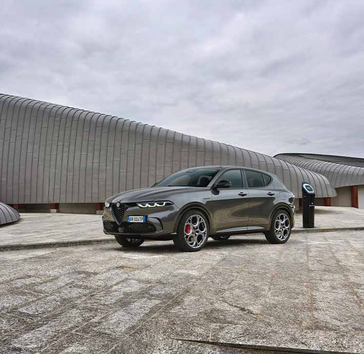tonale suv hybride rechargeable alfa romeo valence recharge design italien luxe sportif confort