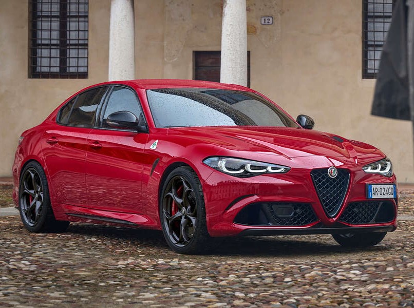 alfa romeo giulia voiture de luxe haut de gamme véhicule neuf valence 26000