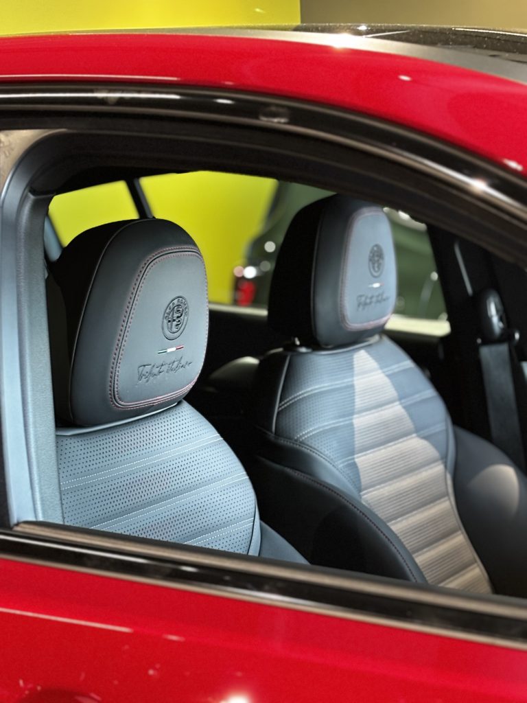 Alfa Romeo Stelvio suv de luxe berline sportive haut de gamme valence drome Ardèche 26000 07000 tonale junior Giulia mercedes Audi mini bmw