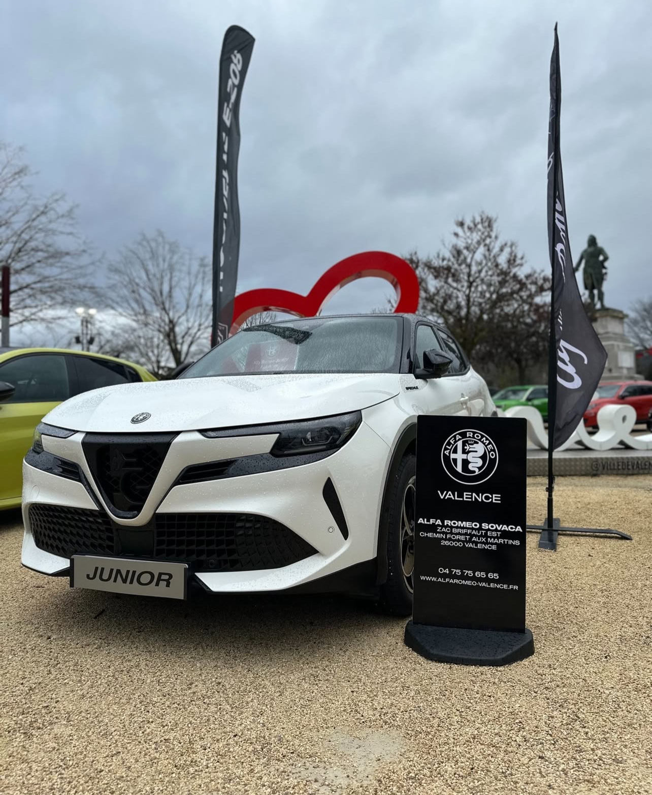 véhicule de luxe voiture haut de gamme sportive berline SUV Alfa Romeo valence drome 26000 Ardèche 07000 mercedes valence BMW valence mini valence Audi valence monté Carlo historique