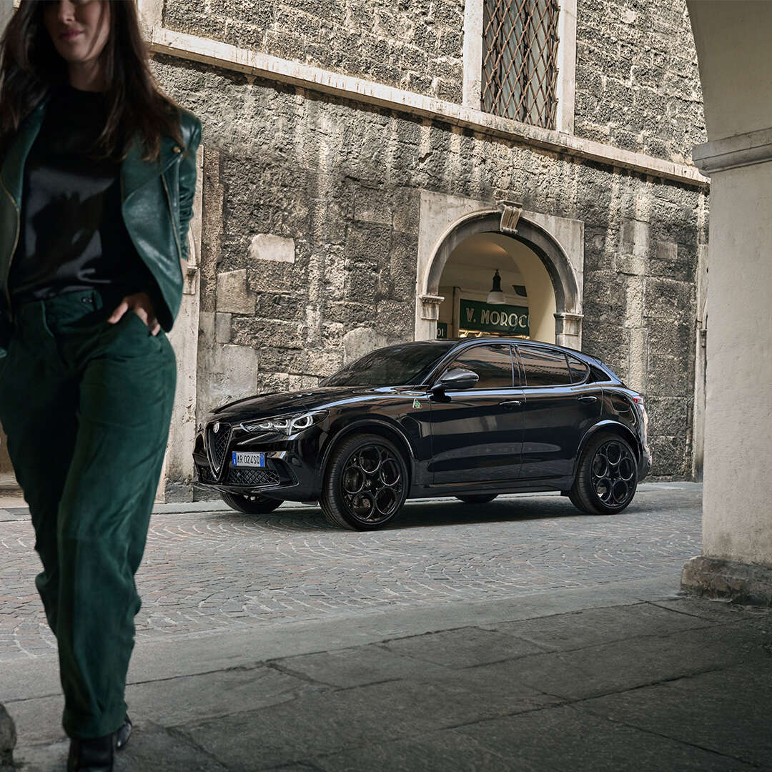 alfa romeo stelvio valence suv premium 6