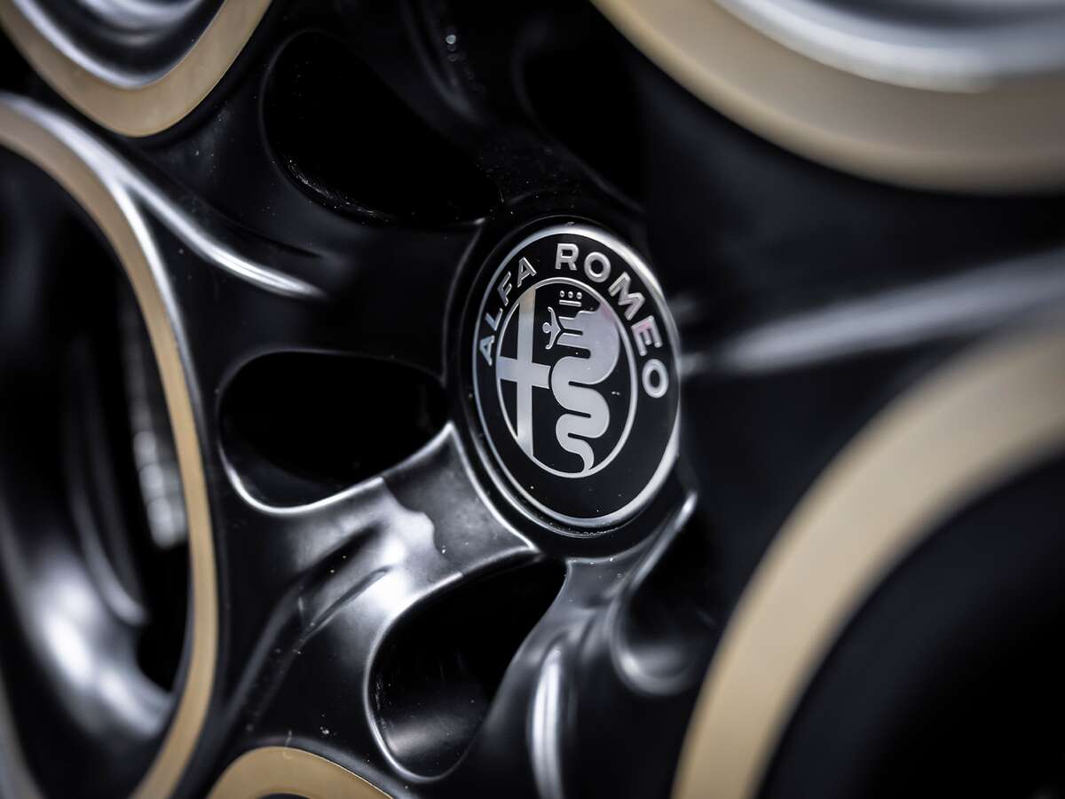 alfa romeo valence gamme premium 15